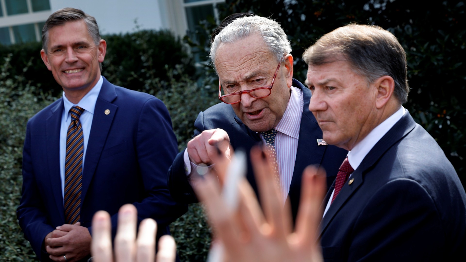 Chuck Schumer Still Wants to Tell You What the Government Knows About UFOs