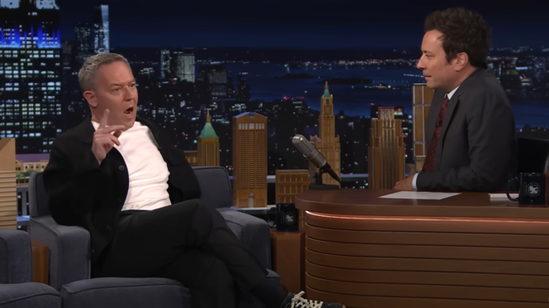 Jimmy Fallon Doesn’t Know How To Read The Room