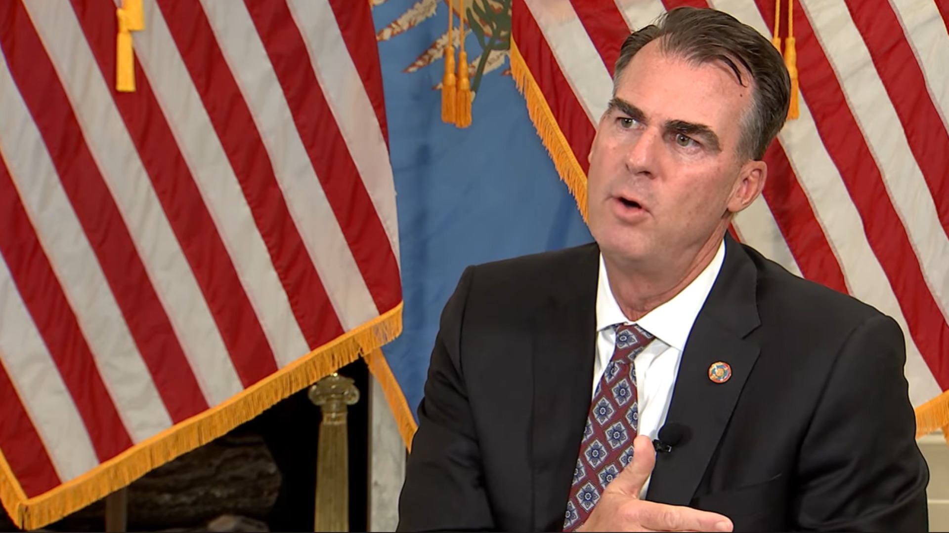 Republican Governor Slams Texas National Guard Deployment to Chicago