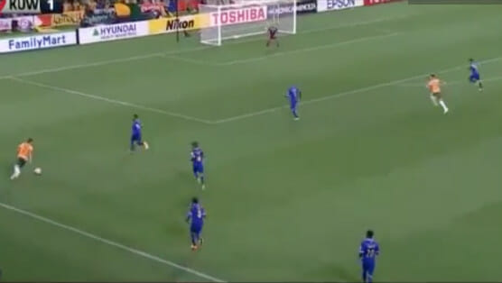 Opening Match of the 2015 Asian Cup: Three Amazing Plays in One, 12 Second Video