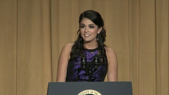 Watch Cecily Strong Mock Fox and CNN at the White House Correspondents’ Dinner