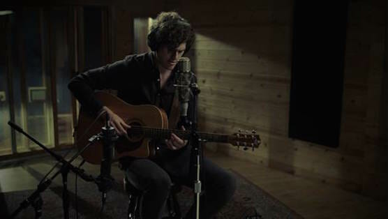 Watch Vance Joy Cover Taylor Swift Song “I Know Places”