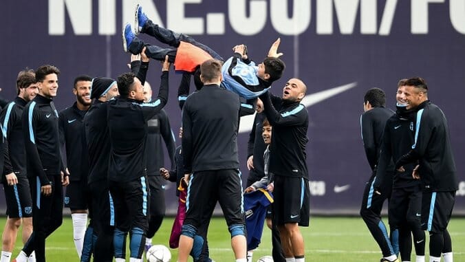 Watch: Kids Invade Barcelona’s Training Session & The Players Just Go With It