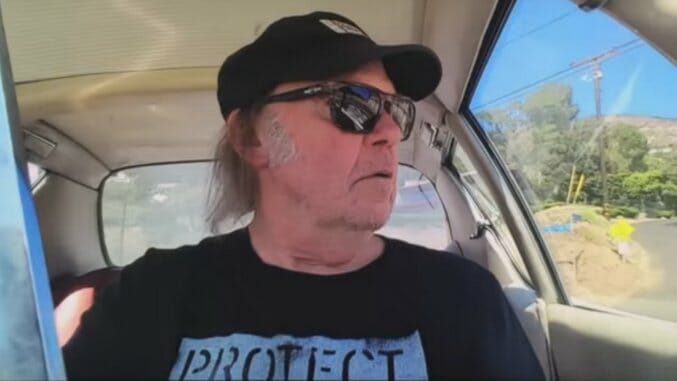 Neil Young Releases “Indian Givers” Song and Video in Protest of Dakota Access Pipeline