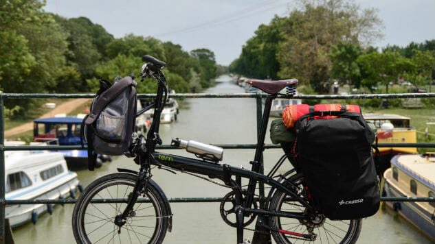 All The Gadgets and Gear You Need for the Perfect Bike Camping Trip