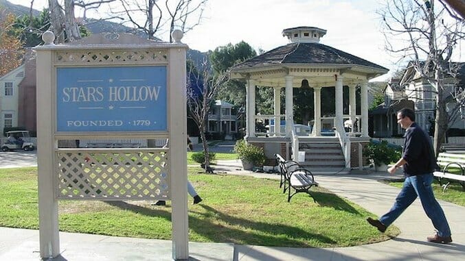 8 Small Towns That Could Be Straight Out of Gilmore Girls
