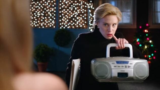 SNL‘s Hillary Clinton Begs an Elector to Go Rogue in This Love, Actually Parody