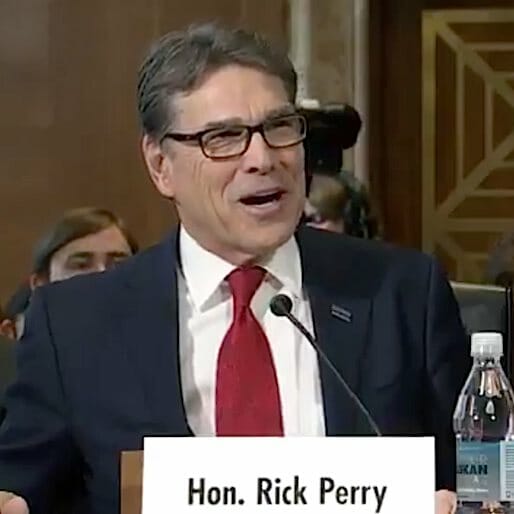 We Think Rick Perry Just Put the Moves On Al Franken in Congress