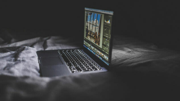 Want Night Shift For Your Mac or PC? Here’s How to Keep the Blue Light Away