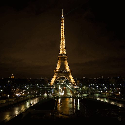 Paris Is Putting a Bulletproof Wall around the Eiffel Tower