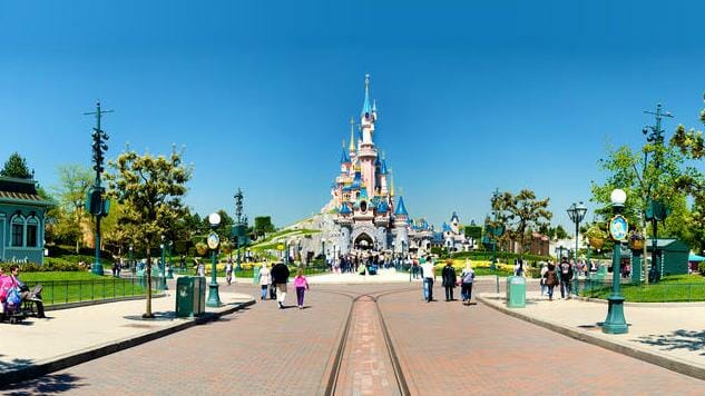 The Unique Attractions of Disneyland Paris: Parc Disneyland