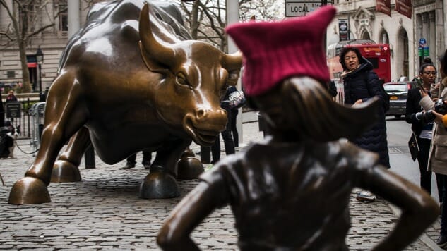 Statue of Little Girl Stares Down Wall Street’s Charging Bull