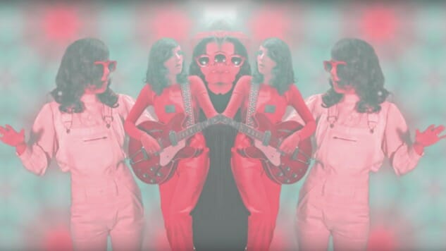 Jenny Lewis Joins Nashville Singer Tristen in ’60s Bubblegum Pop-Inspired “Glass Jar” Video