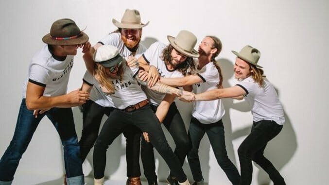 Exclusive: The Texas Gentlemen Step Out on Their Own With “Habbie Doobie”