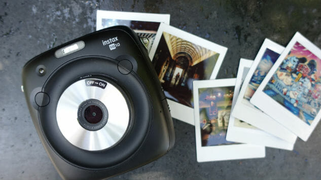 Fujifilm Instax SQ-10: Photo Sharing for the Instagram Generation