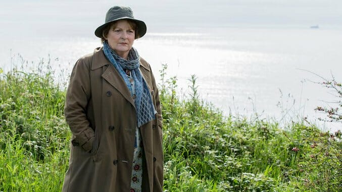 Vera‘s Brenda Blethyn on Her Game of Thrones Addiction and Her Character’s “Command of All These Men”