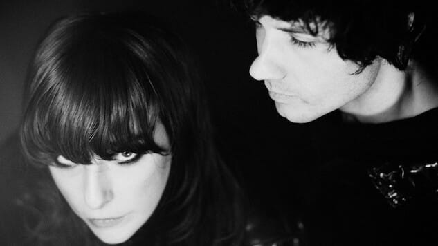 Beach House Share Dazzling New Single “Dive,” Detail New Album 7