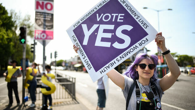 Irish Expats Travel #BackHomeToVote in Controversial Abortion Referendum