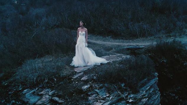 Wolf Alice’s Ellie Rowsell Plays a Fleeing Bride in “Space & Time” Video