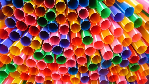 6 Alternatives to Plastic Straws