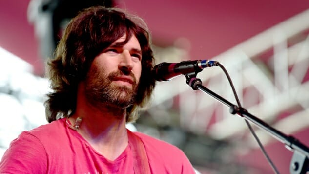 Pete Yorn Covers Pixies Hit “Here Comes Your Man” with an Assist from Liz Phair