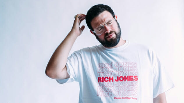 Rich Jones Shares New Track “Dreaming,” Featuring Nnamdi Ogbonnaya