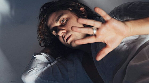 Kevin Morby Enlightens the Youth in Video for New Track “OMG Rock n Roll”