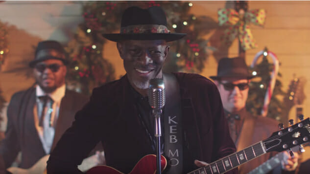 Exclusive: Keb’ Mo’ Soundtracks a “Merry Merry Christmas” in Joyful New Music Video