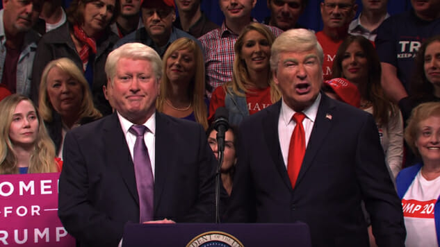 Watch Darrell Hammond Return as Bill Clinton in SNL‘s Trump Rally Cold Open