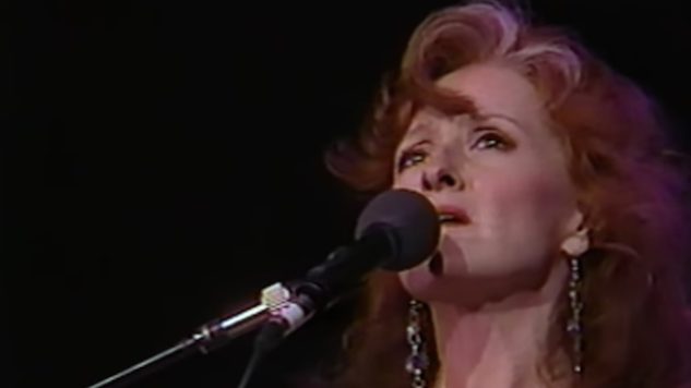 Watch Bonnie Raitt Sing “Angel From Montgomery” On This Day in 1993