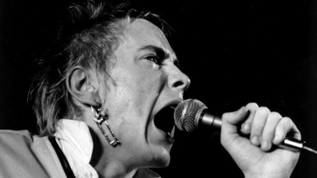 Watch The Sex Pistols Perform Songs from Never Mind The Bollocks, Released on This Day in 1977