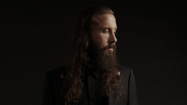 Exclusive: Avi Kaplan Shares New Single “It Knows Me,” Signs to Fantasy Records