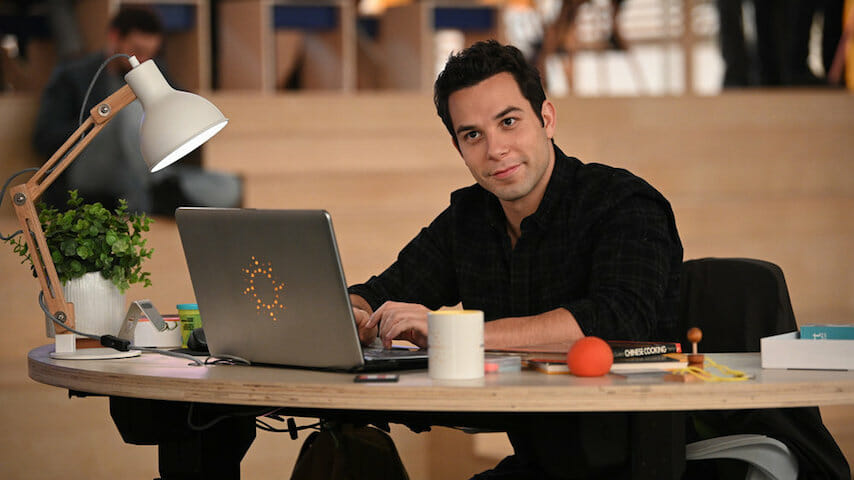Skylar Astin on That Big Zoey’s Extraordinary Playlist Reveal and What’s Next