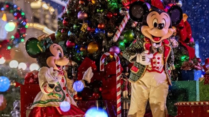This Week in Theme Park News: NBA Experience Closes, Disney World’s Christmas Event, and More