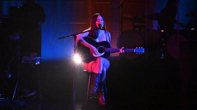Watch Kacey Musgraves Perform “justified” and “camera roll” on SNL