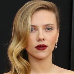Scarlett Johansson Becomes a Badass in New Lucy Trailer