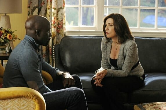 The Good Wife: “Waiting for the Knock” (Episode 4.05)