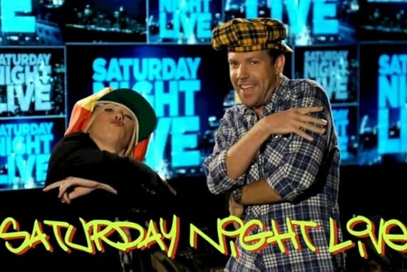 Saturday Night Live: “Christina Applegate/Passion Pit” (Episode 38.4)