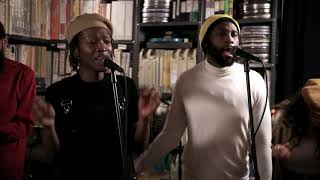 Mwenso and The Shakes - Resolute