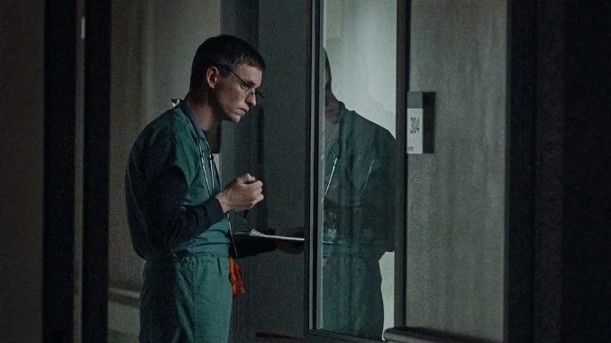 Eddie Redmayne Is a Hospital Serial Killer in First Trailer for Netflix’s The Good Nurse