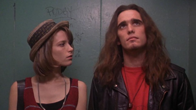 30 Years Later, Singles Is Better as a Snapshot of 1990s Grunge than as a Movie