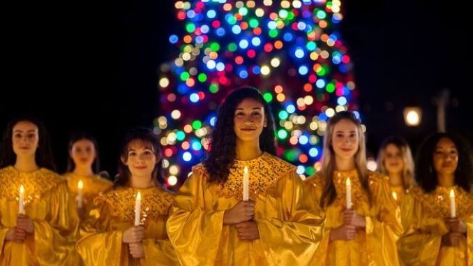 Disney World Announces the Celebrity Narrators for EPCOT’s Candlelight Processional