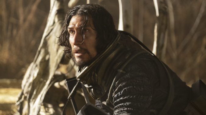 Adam Driver Interview: On 65‘s Prehistoric CGI Dinos and Watching Himself on Film