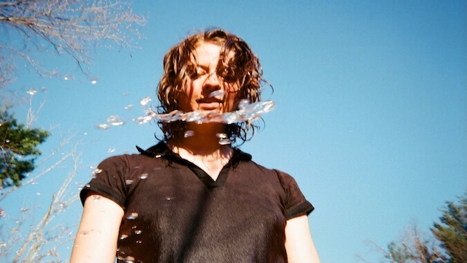 Allegra Krieger Releases New Single “Lingering”
