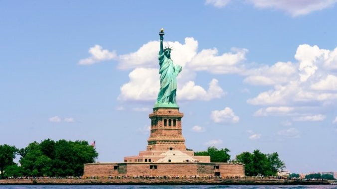 Why Some New Yorkers Never Visit the Statue of Liberty