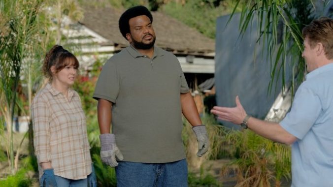 Craig Robinson’s Killing It Returns in August; Here’s a Trailer