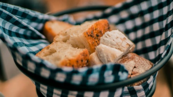 It’s Time for Restaurants to Stop Serving Bread Before Meals