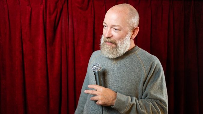 Stand-Up Favorite Kyle Kinane Talks Dirt Nap, Embellishment, and “the Unfinished Jigsaw Puzzle” of Potential Material