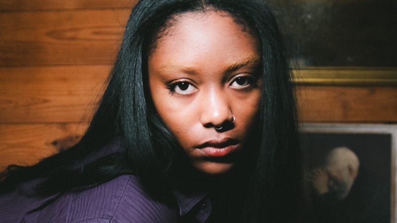 Exclusive: Jahnah Camille Releases New Single “sit with you (pain)”