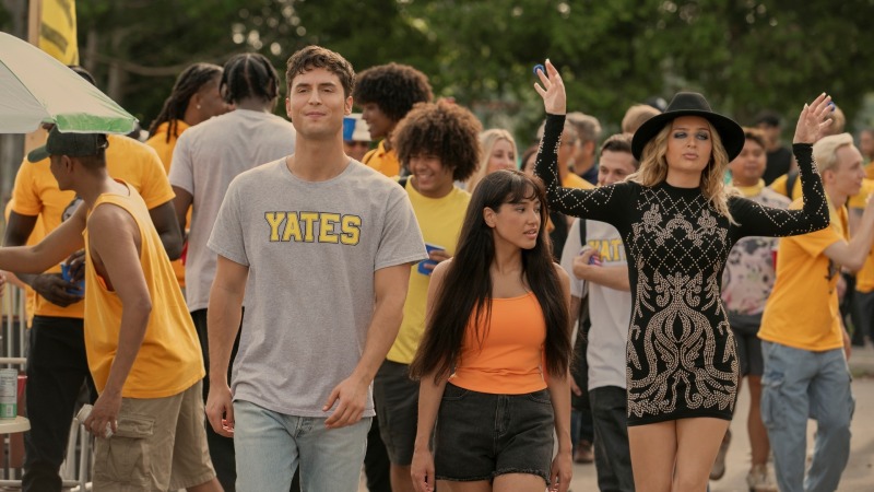 Overcompensating Is the Campus Comedy of the Year